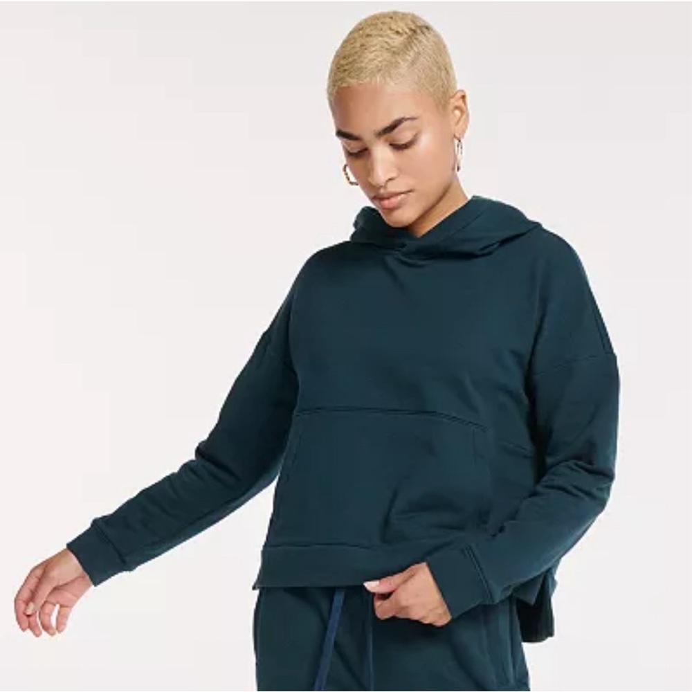 NWT Womens FLX Embrace Popover Hoodie everyday active Midnight Flood size large